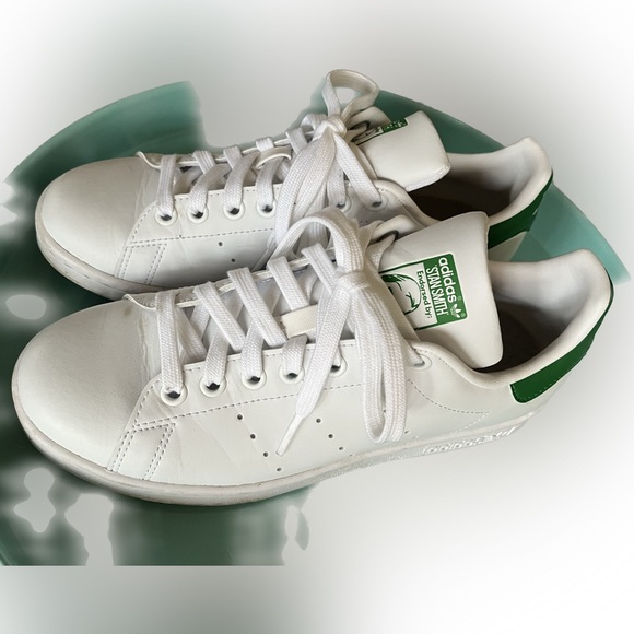 Adidas Stan Smths size 6.5 - Picture 2 of 4